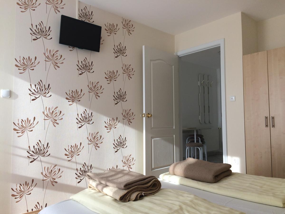 Szaloky Apartmanhaz Gyenesdiás エクステリア 写真