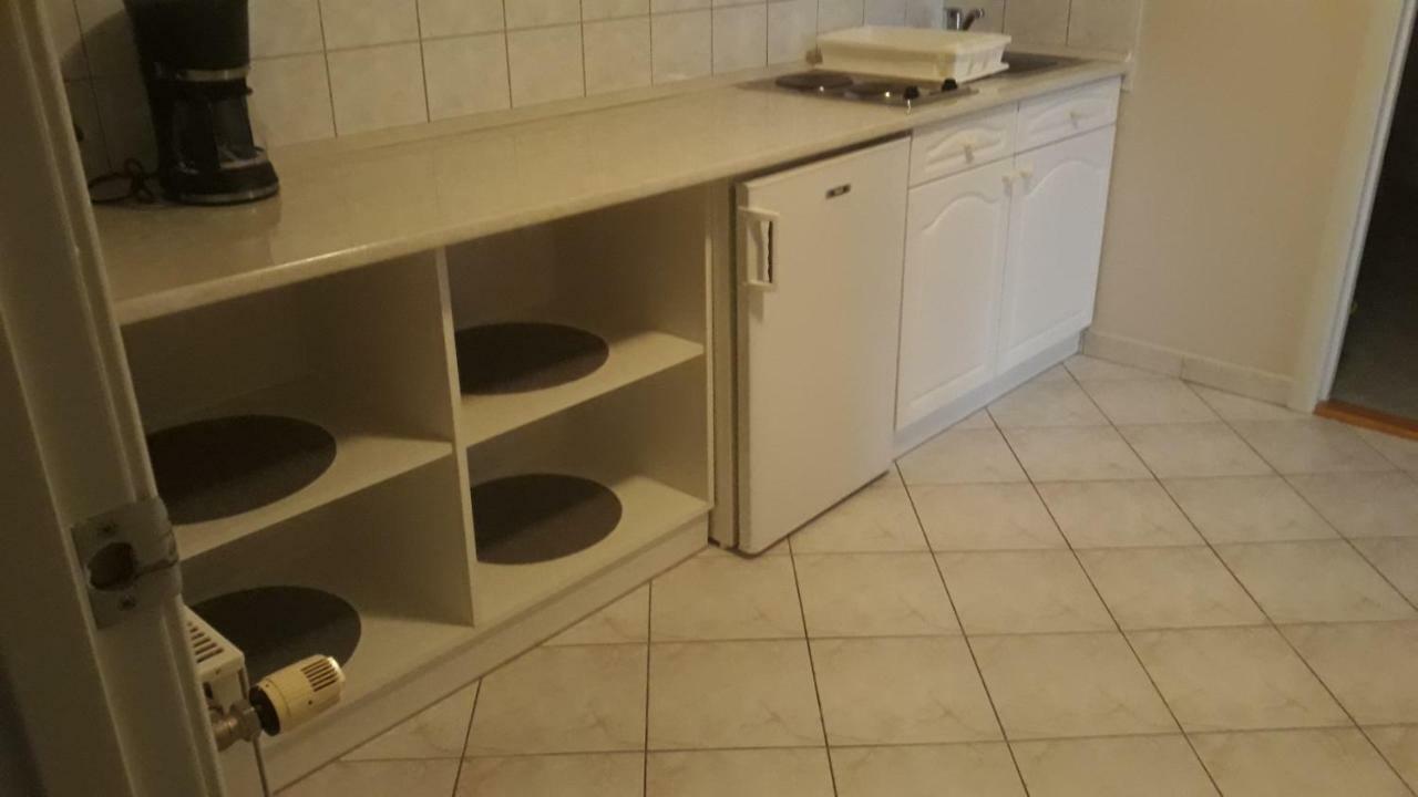 Szaloky Apartmanhaz Gyenesdiás エクステリア 写真