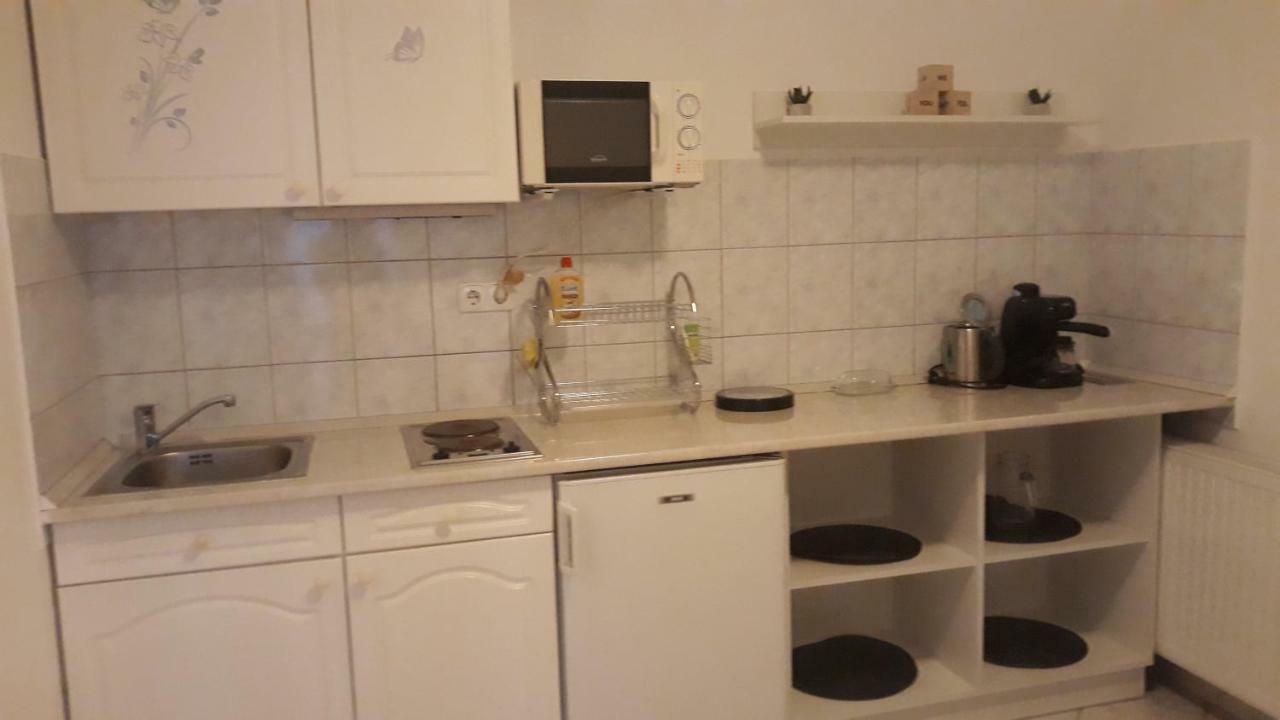 Szaloky Apartmanhaz Gyenesdiás エクステリア 写真
