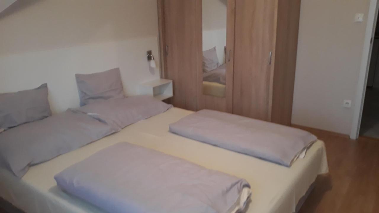 Szaloky Apartmanhaz Gyenesdiás エクステリア 写真